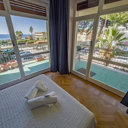 Apartment Finestra Sul Mare - 1 Min Sea - Sanremo